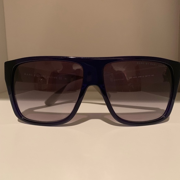 MARC BY MARC JACOBS Sunglasses - Picture 1 of 3